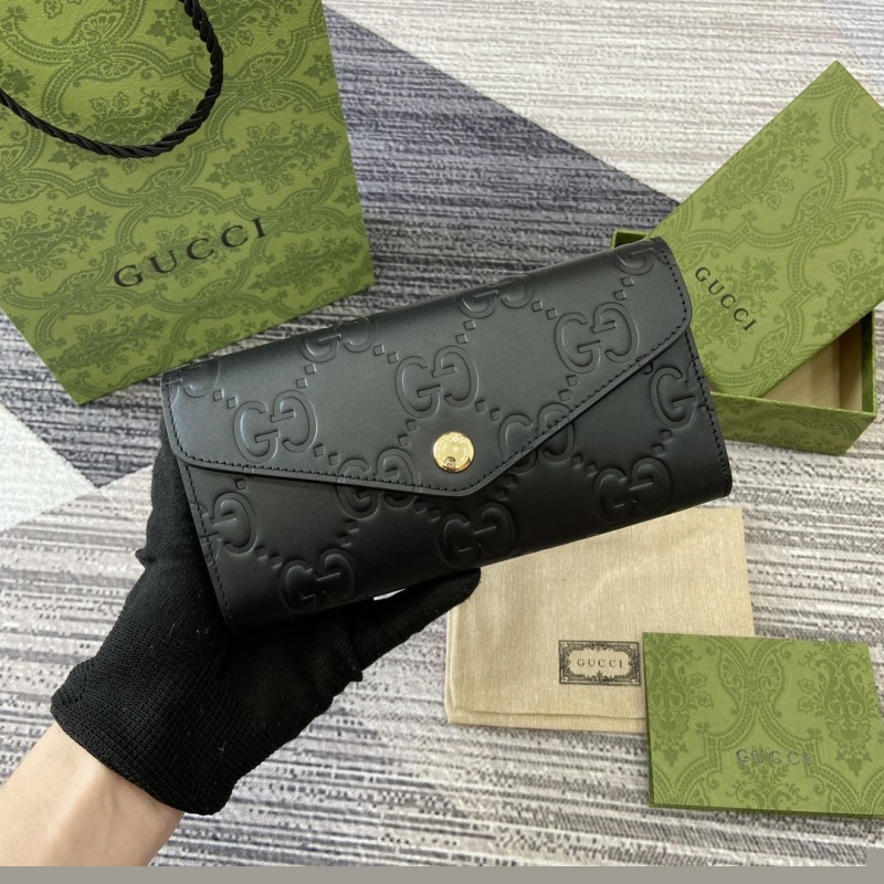 G*u*i wallets & purse